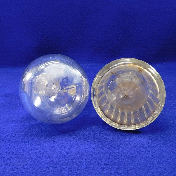 2 Vintage Glass Oil & Vinegar Cruets w Ground Glass Stoppers - Picture 7 of 8